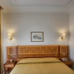 Grand Flora 4*