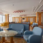 Grand Flora Hotel 4*