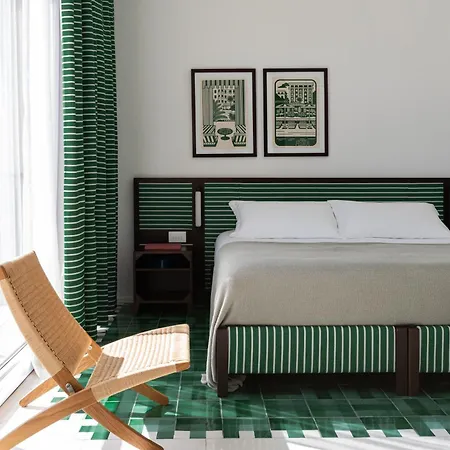 Grand Flora Отель 4*